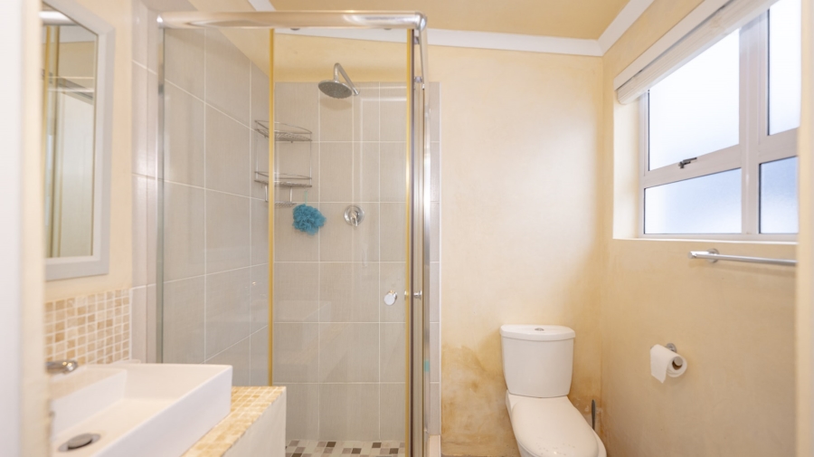 6 Bedroom Property for Sale in Agulhas Western Cape